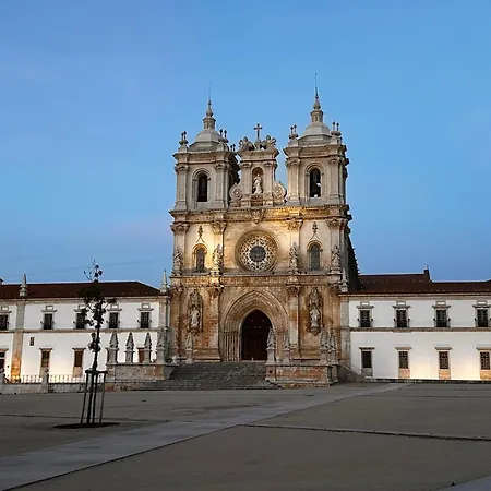 Mountain View 2 Bedroom * Alcobaca